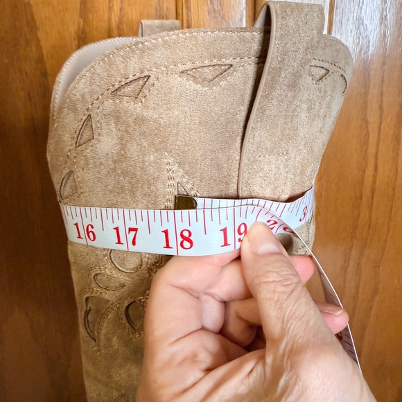 ISNOM Sz 10 Women Tan Faux Suede Western Cowboy Boots Embroidered NIB - Picture 8 of 9